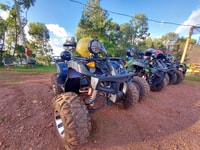 Emociones sobre ruedas, expedición en quad en bicicleta en el monte Kigali - Hizvo