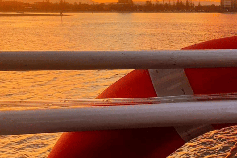 Dîner-croisière au coucher du soleil à Broadwater avec Spirit of Gold Coast