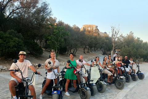 Athens: Premium Guided E-Scooter Tour in Acropolis AreaAthens: Guided E-Scooter Tour in Acropolis Area