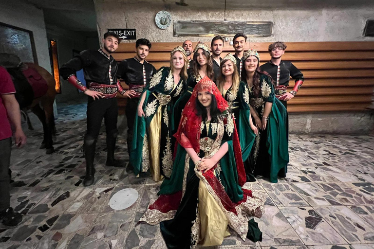 Kapadocja: Turecka noc w restauracji CaveTransfery hotelowe z Kapadocji z nielimitowanymi napojami