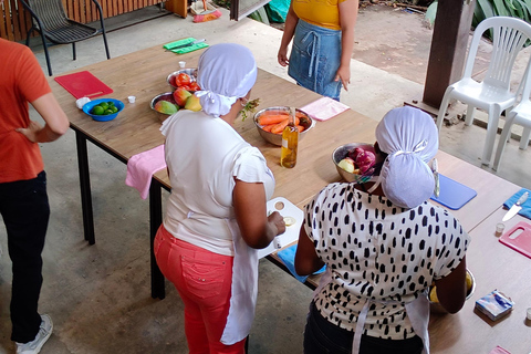 Aula de culinária tradicional colombiana do Pacífico