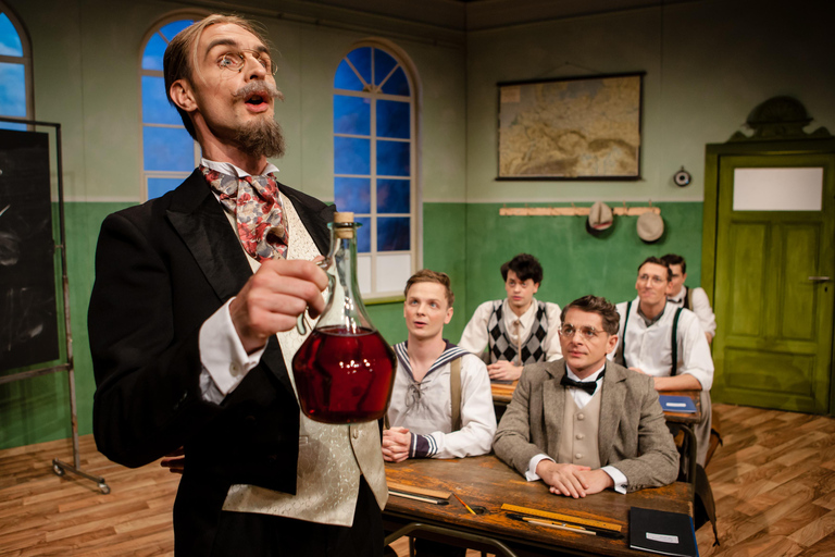 Ticket for the comedy "Die Feuerzangenbowle" at the COMÖDIE Dresden