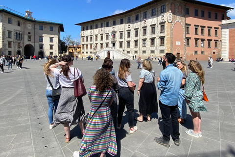 Tour di Lucca e Pisa + degustazione di vini dal porto di La SpeziaEscursione di un giorno a Lucca + degustazione dal porto di La Spezia