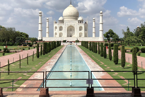 From Delhi: Agra Day Trip with Taj Mahal and Agra FortAC Car and Tour Guide Service Only