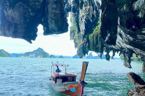 Phuket : sortie en bateau à longue queue privé dans la baie de Phang NgaPhuket : sortie privée en bateau à longue queue dans la baie de Phang Nga