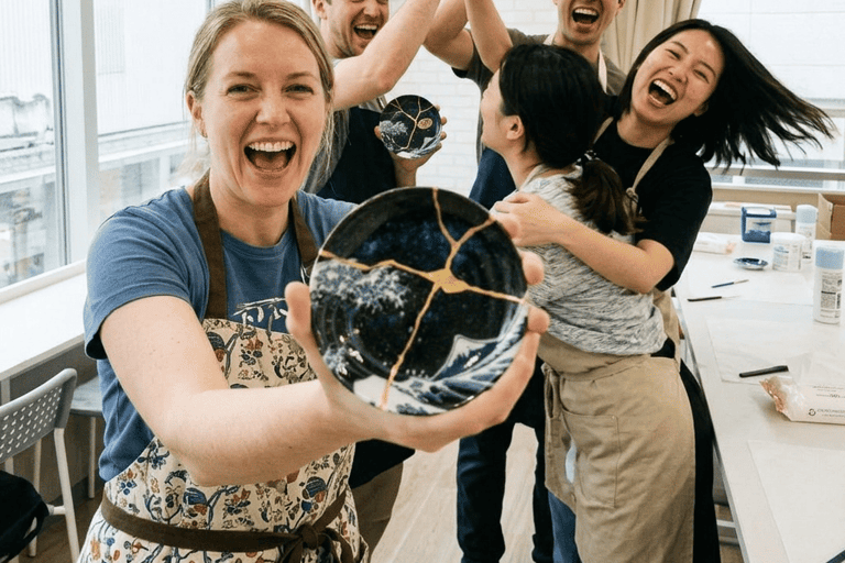 Osaka: Kintsugi (Gold Repair) Pottery Workshop