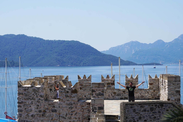 Marmaris: Guided Walking Tour with Port Transfers