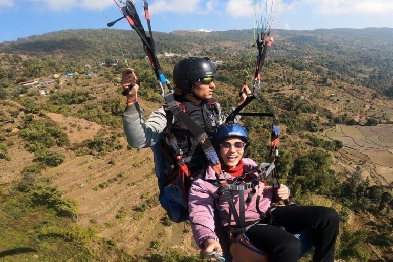 Paralotniarstwo w Pokharze ze zdjęciami i filmamiParalotniarstwo w Pokharze