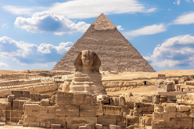 Sharm El Sheikh: Giza Plateau and Egyptian Museum Day Trip