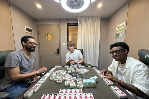 Shanghai: Chinese Tea Tasting & Local Mahjong Experience