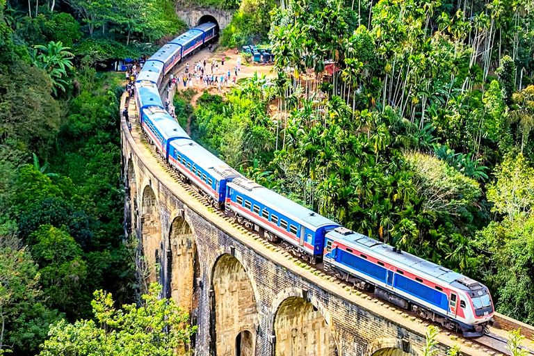 Kandy to Ella: Go by Car to Nanuoya & take the Train to Ella Kandy to Nanuoya Drop By Car & Ella Train Ride (05)