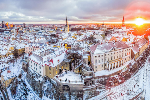 Tallinn: Old Town Winter Legends and Christmas Market Tour