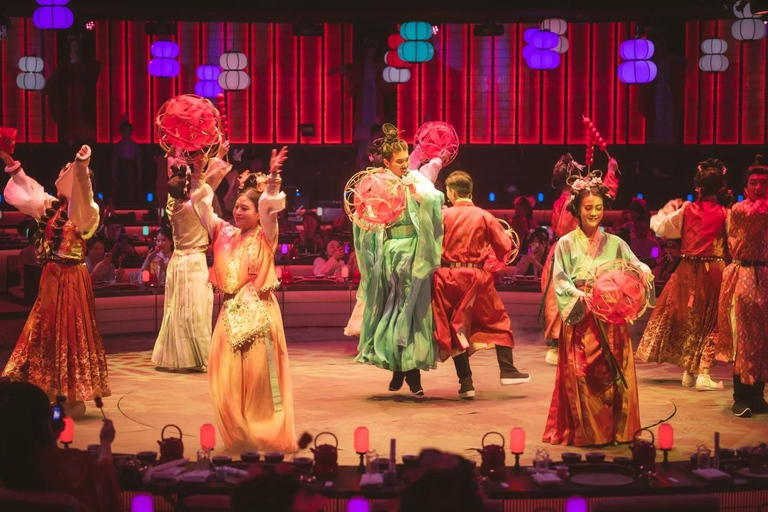 Shanghai: Immersive Han Dynasty Palace Banquet Clothing + Hairstyle + Makeup (excluding meals/photography)