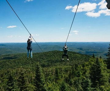 Mont Tremblant: Excursão de tirolesa ao cume com 5 tirolesas