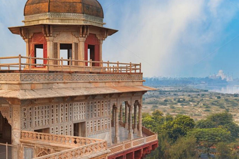 Agra: Skip-the-Line Taj Mahal Express Entry Ticket