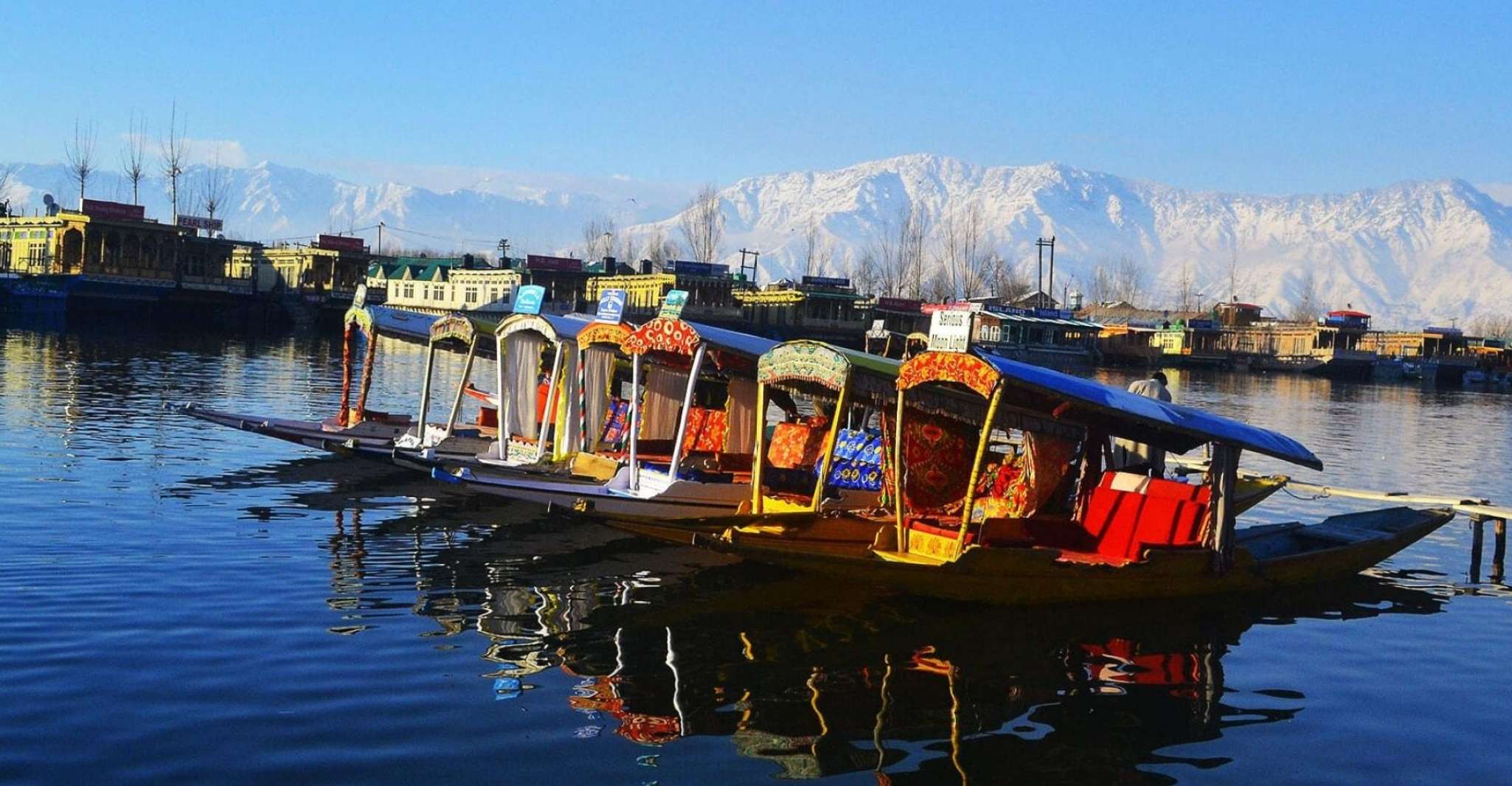 Srinagar, Private Day Tour with Shikara Ride at Dal Lake - Housity