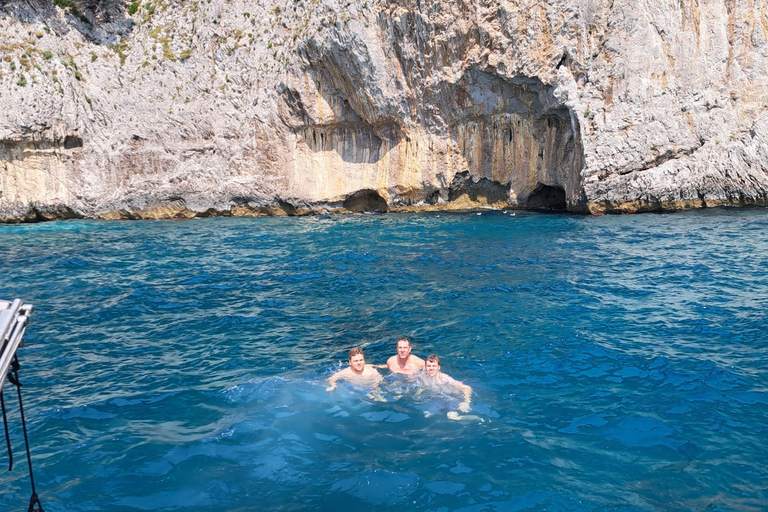 Von Sorrento aus: Capri Insel &amp; Blaue Grotte Private Bootstour