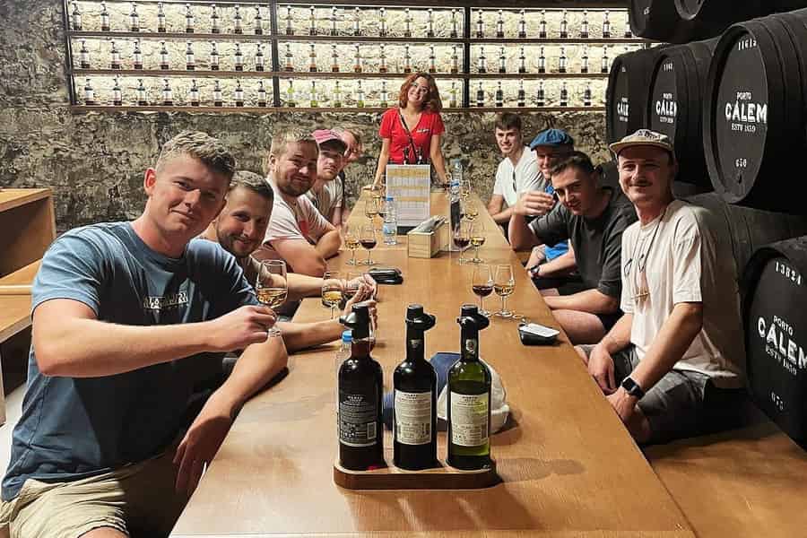 Porto: Portwein Tour mit 7 Portweinverkostungen. Foto: GetYourGuide Porto: Portwein Tour mit 7 Portweinverkostungen. Foto: GetYourGuide