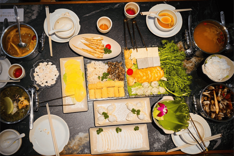 Guangzhou: Traditional Chinese Medicine Wellness Oneday Tour