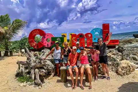 Private Van Service. Tasting the best of Cozumel