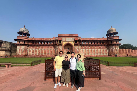 Agra: 3-Day Guided Tour with Agra Fort & Wildlife SOS