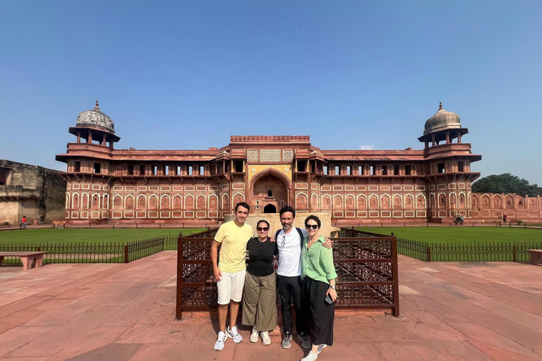 Agra: 3-Day Guided Tour with Agra Fort & Wildlife SOS