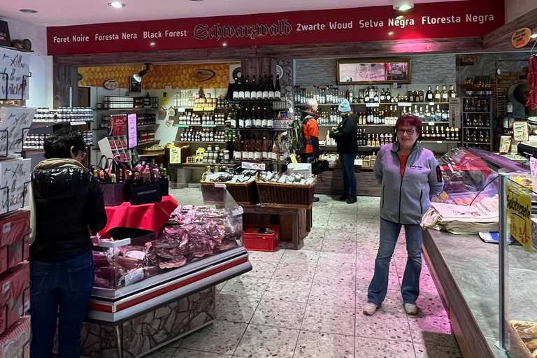 Vanuit Bazel: privé-excursie naar het Zwarte Woud, watervallen en meren