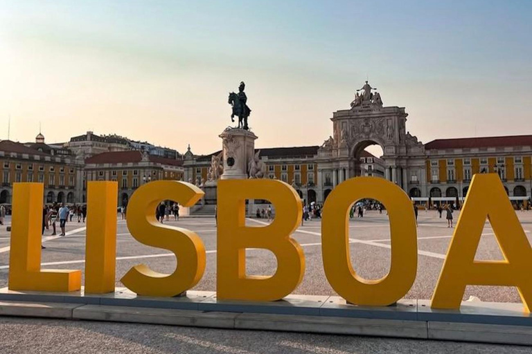 Lisbon: Multilingual Private TukTuk Tour with Live Guide Ultimate Lisbon & Belém Experience 04 hrs(Pick Up+Drop-off)*