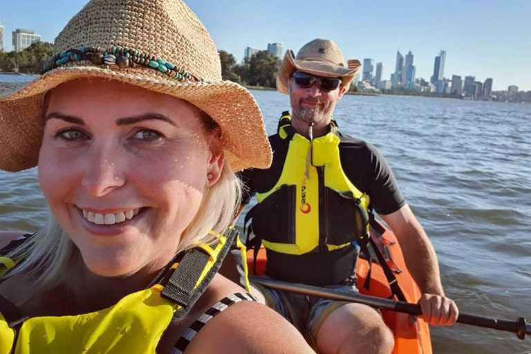 Perth: Sunset City Kayak Experience