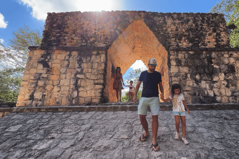 Z Riviera Maya: Wycieczka Ek Balam i Cenote z lunchem i odbioremZ Riviera Maya: Wycieczka, udogodnienia + lunch w pudełku + napoje