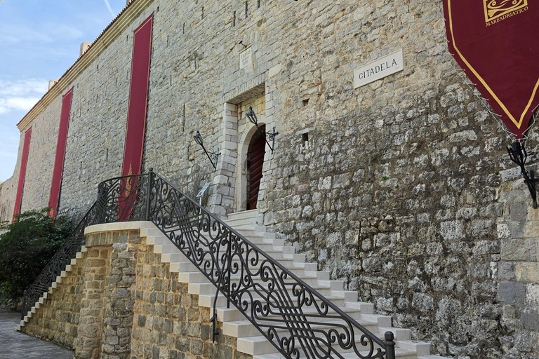 Budva: Guided Walking Tour with Old Town & Citadel