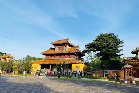 Hue Walking tour to Imperial City and Dong Ba Market