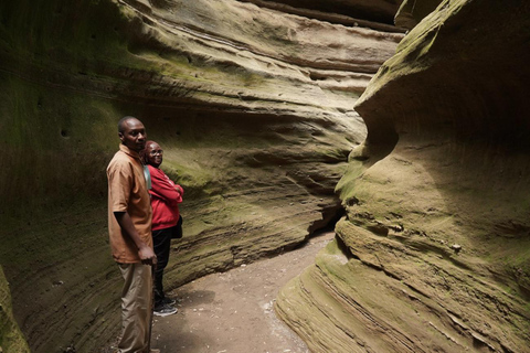 Nairobi: Hell’s Gate, Crescent Island, & Raptor Center Tour