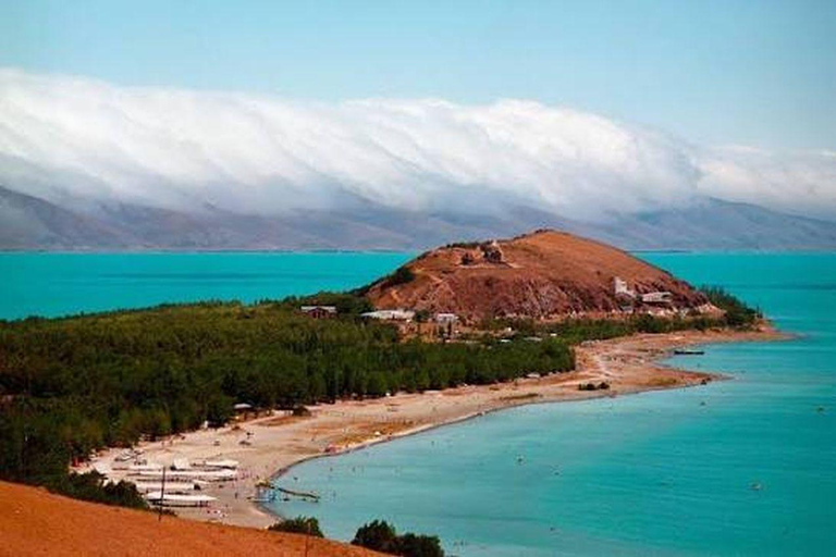 2 Countries in 1 Day:From Tbilisi to Armenia-Sevan & Yerevan