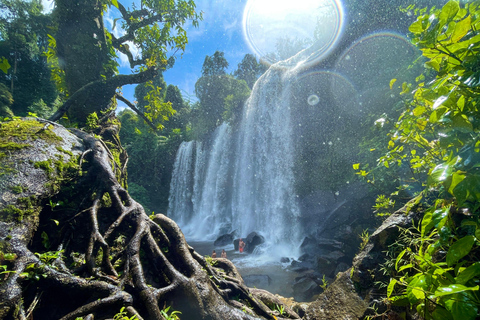 Tour di un giorno delle cascate di Beng Mealea Banteay Srei e Phnom KulenTour per piccoli gruppi