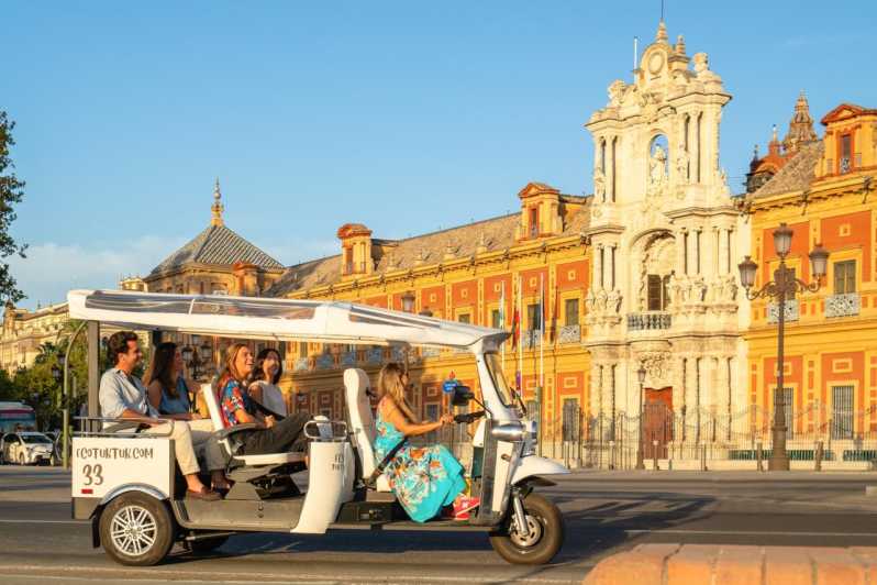 Sevilla: Stadstour per privé Eco Tuk Tuk