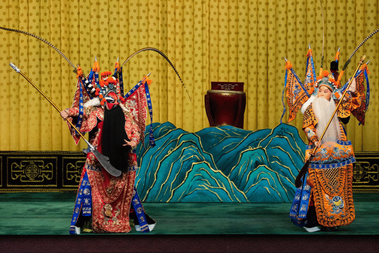 Beijing: Traditional Cultural Show Peking Opera TicketsPeking Opera Tickets-380（The best value seats）