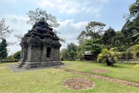 Yogyakarta, Selogriyo -Tempel, Reisterrassen und Wasserfall -Tour - Housity