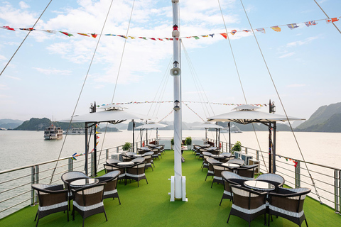 Hanoi: Bai Tu Long Bay Cruise with Lunch and Kayaking