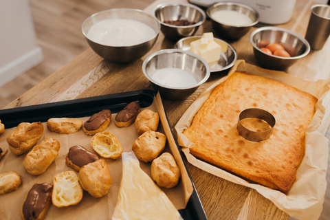 Liverpool: Afternoon Tea Baking Class