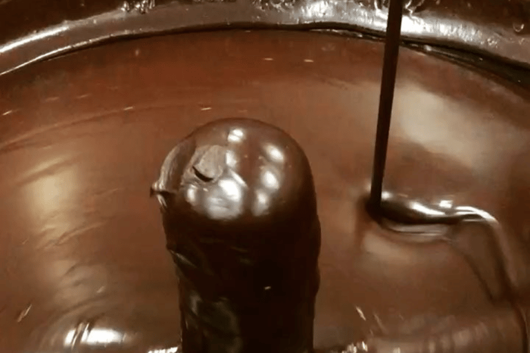 Chocolate Factory Tour & Tasting near Alessandria Chocolate Tour in Alessandria - English