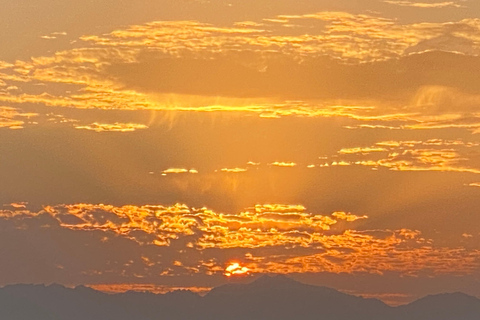 Kamelritt mit Sonnenuntergang und Sternenbeobachtung