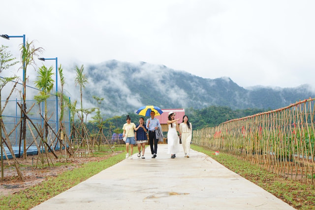 Da Nang: 2-Day Dong Giang Heaven’s Gate Tour With Meals
