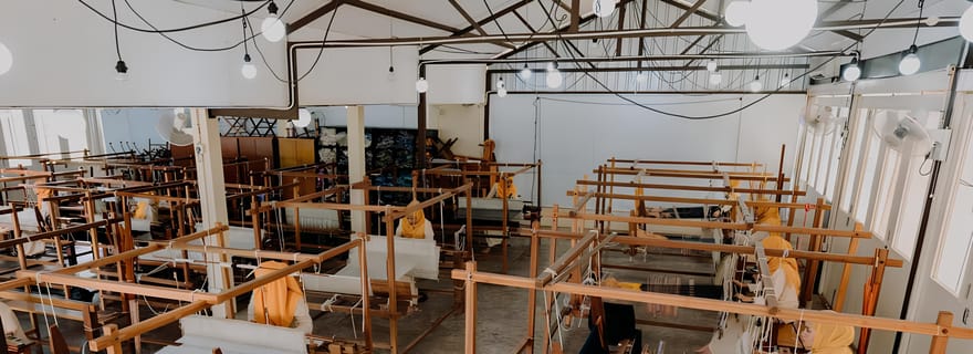 Kuching : atelier de tissage autochtone avec un habitant