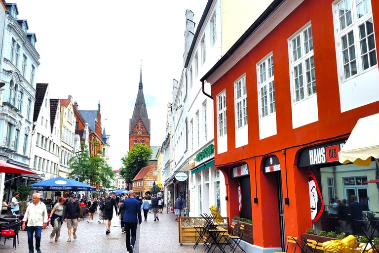 Flensburg: Spokojny spacer po historycznym Starym Mieście i porcie