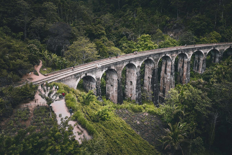 Ella: Private Sunrise Hike, Tea Estate, and Waterfall Tour