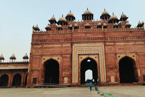 Vanuit Agra : Fatehpur Sikri bezichtiging met privé autoTour met auto + chauffeur + gids