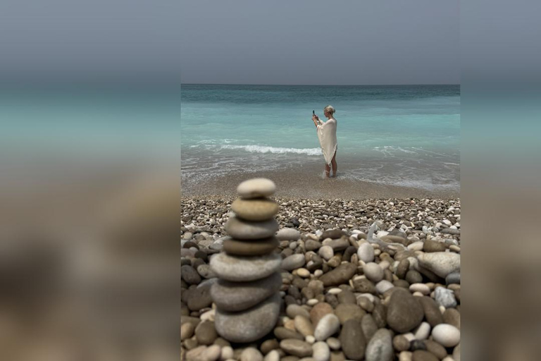 Muscat: Wadi Shab, Fins Beach, & Bimmah Sinkhole Tour