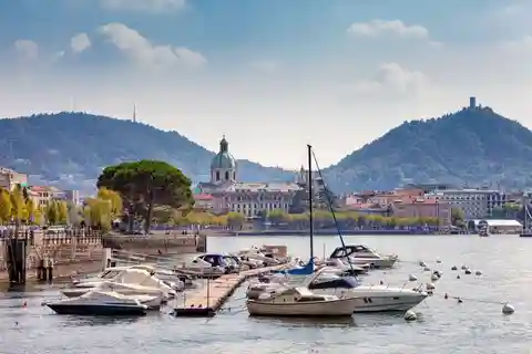 Lake Como: visit to the towns of Como and Bellagio and private boat tour