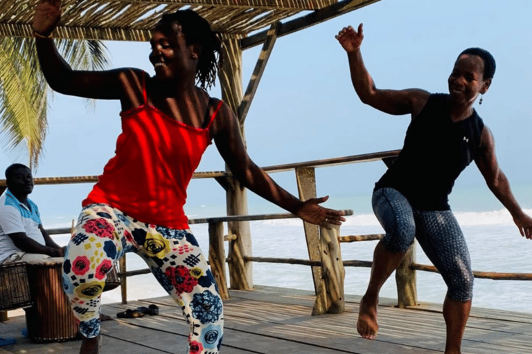 Accra: Traditional African Dance and Drumming Show